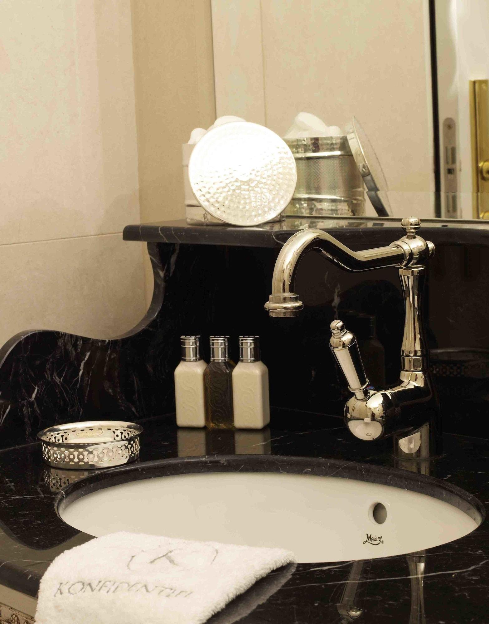 Boutique Hotel Konfidentiel Paris Ruang foto