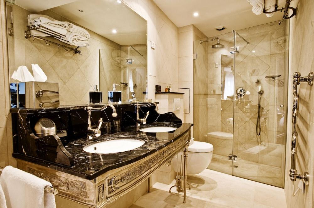 Boutique Hotel Konfidentiel Paris Bagian luar foto